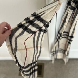 Burberry Black and White Check Merino Wool Cashmere Fringe Scarf